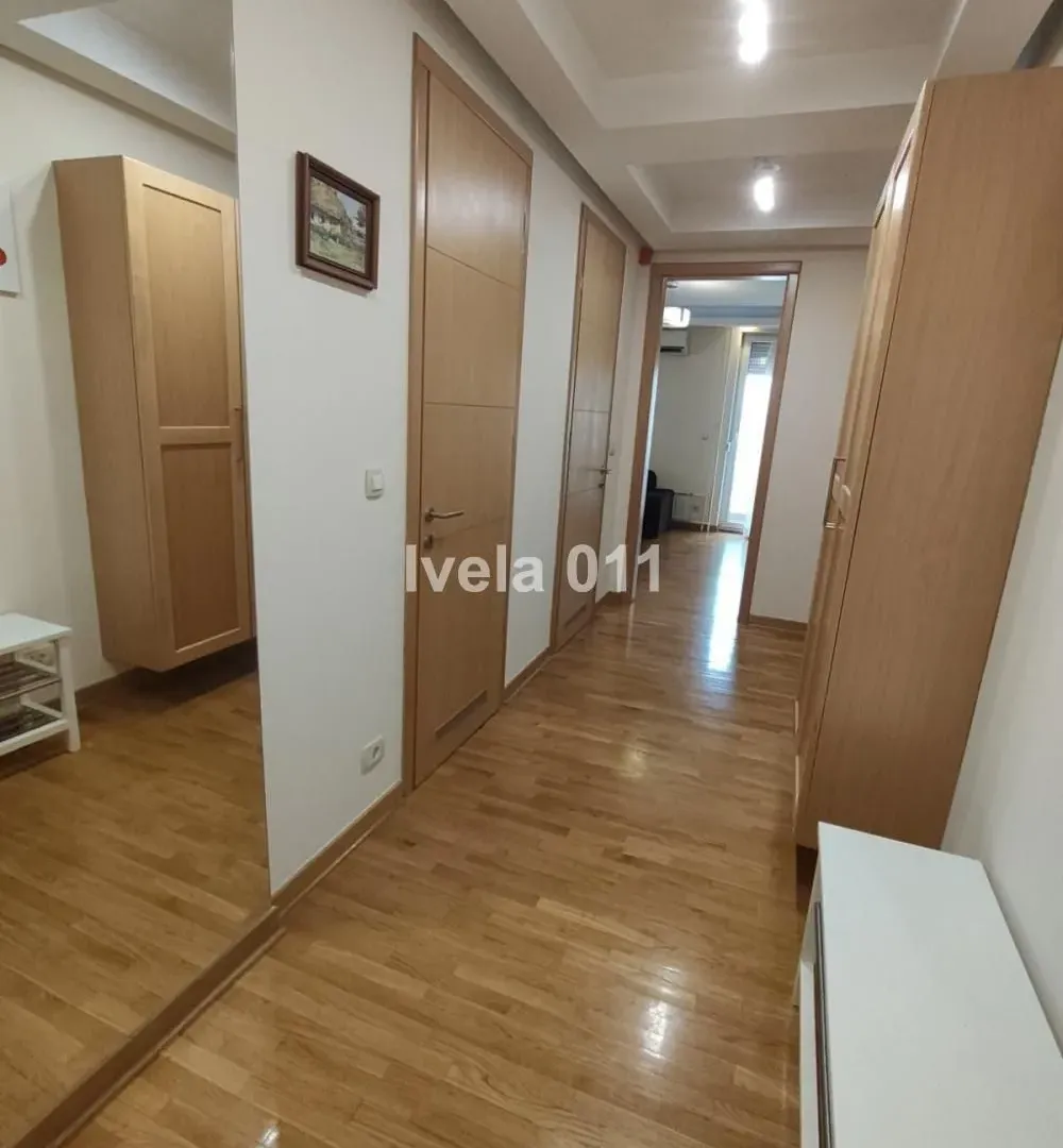 Prodaja, trosoban stan, 106m², Belvil, Beograd