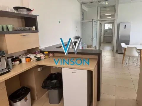 Izdavanje, poslovni prostor, 780m², Novo naselje, Novi Sad - image 14