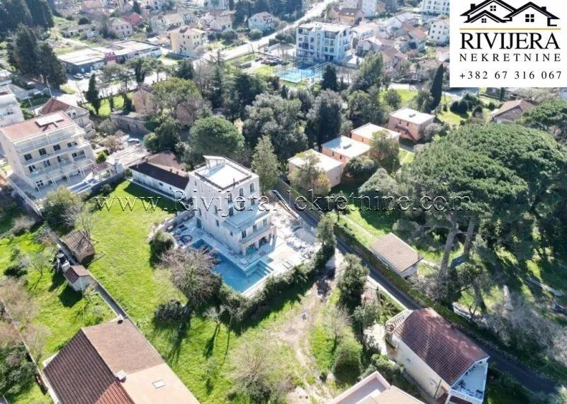 Prodaja, kuća, 500m², Donja Lastva, Tivat