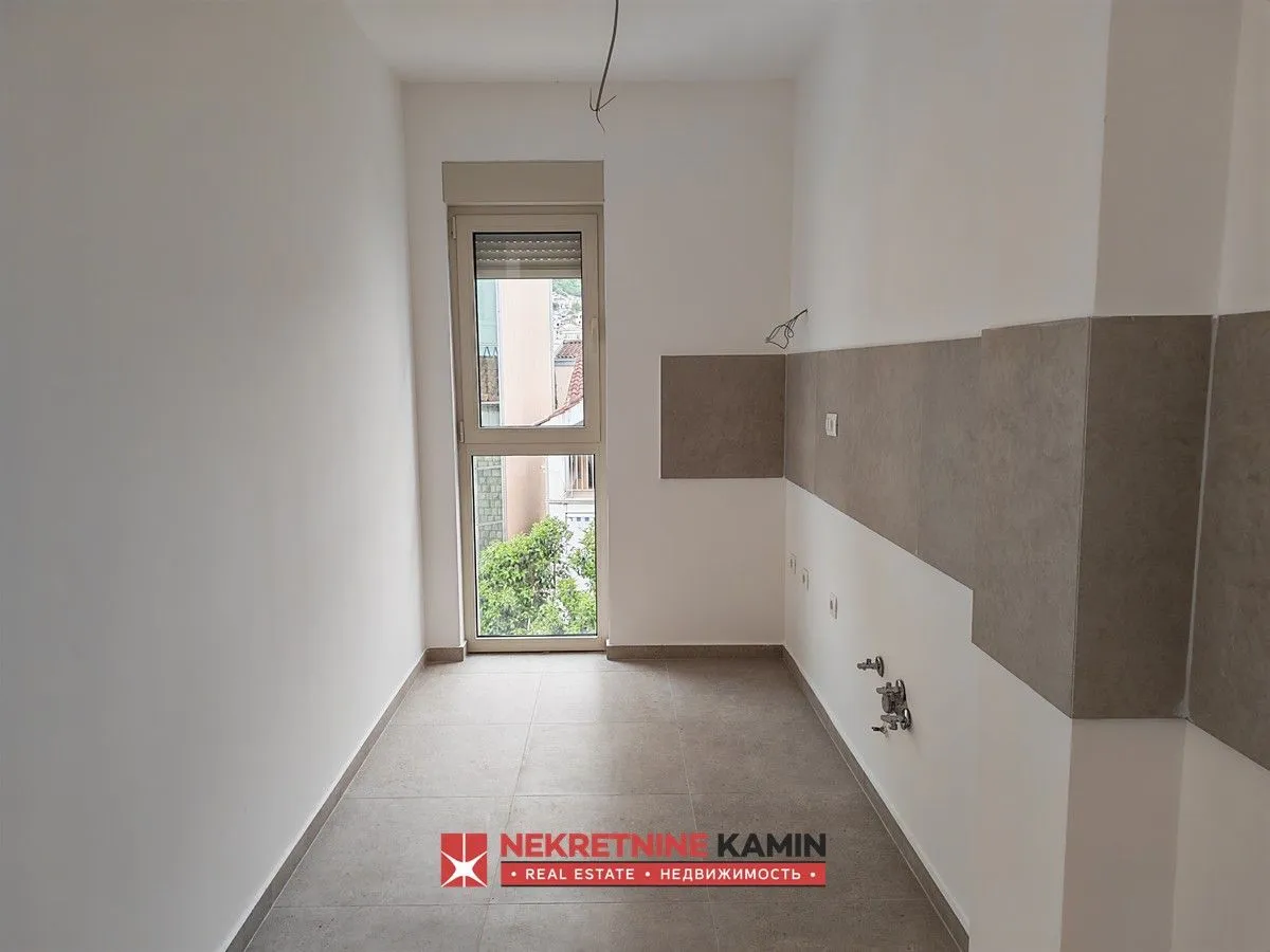Prodaja, dvosoban stan, 65m², Centar, Budva