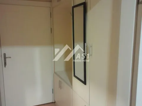 Izdavanje, stan, 27m², Bulevar Oslobodjenja, Novi Sad Sve Podlokacije - image 5