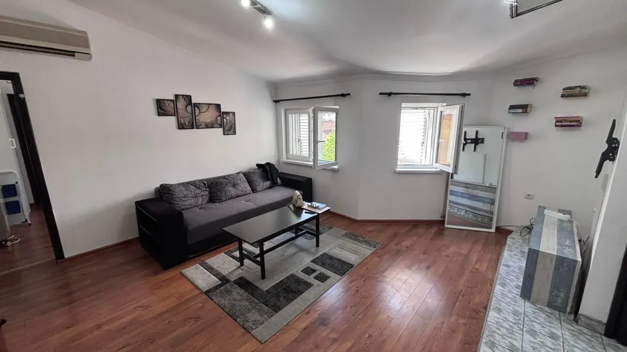 Prodaja, dvosoban stan, 46m², Stari Grad, Beograd
