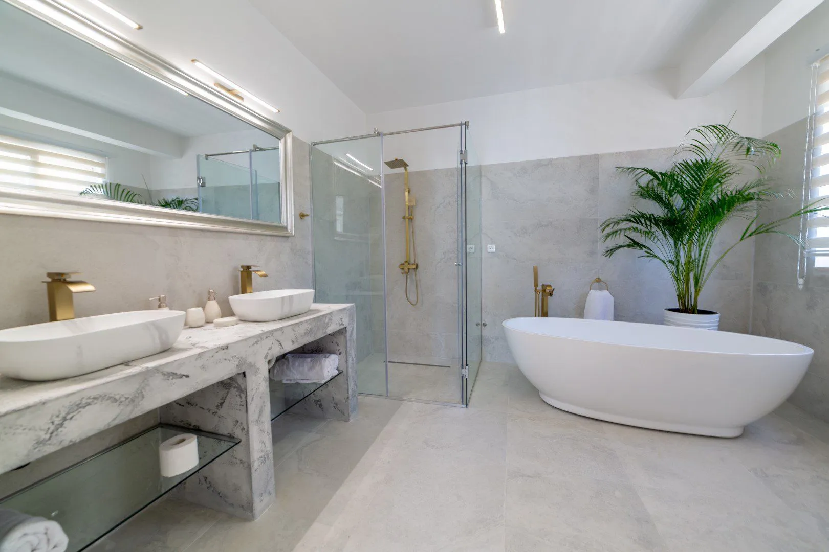 Rent, house, 315m², Tivat, Crna Gora