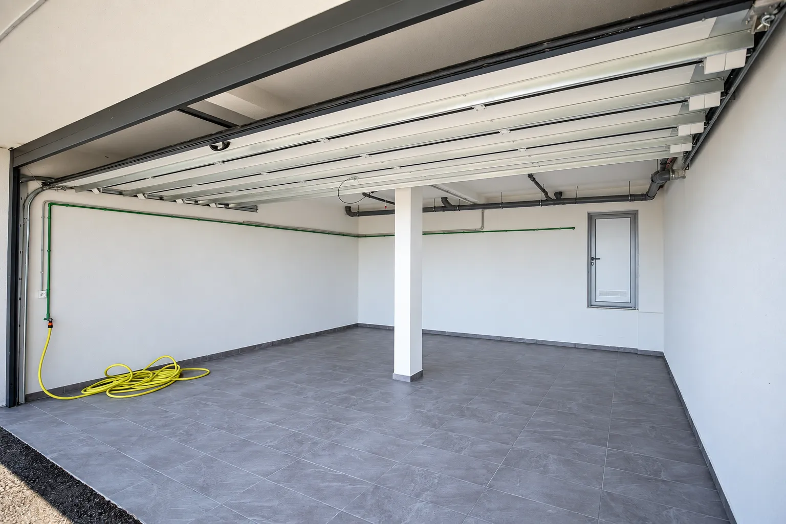 Rent, house, 200m², Krimovica, Kotor