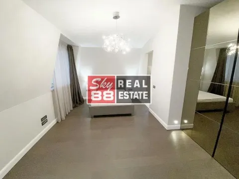 Izdavanje, četvorosoban stan, 175m², Savski Venac, Beograd - image 4