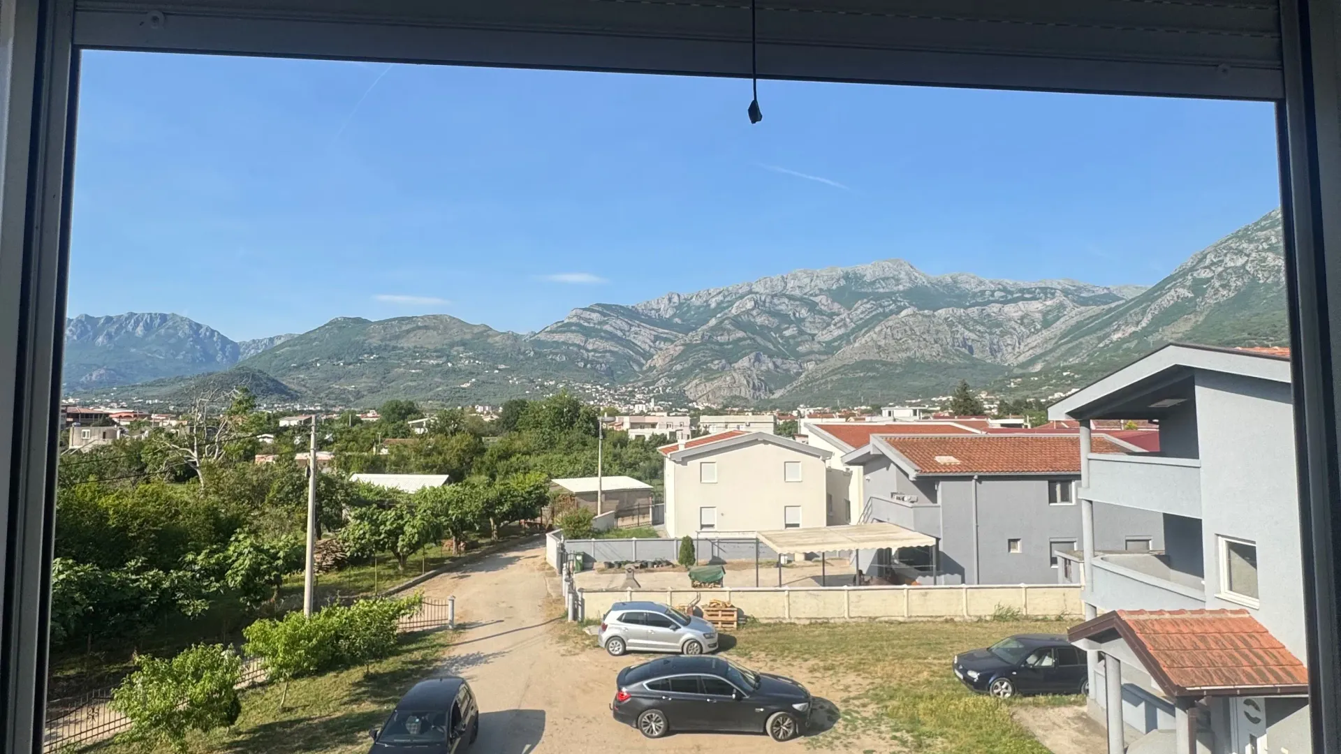 Izdavanje, kuća, 95m², Polje, Bar