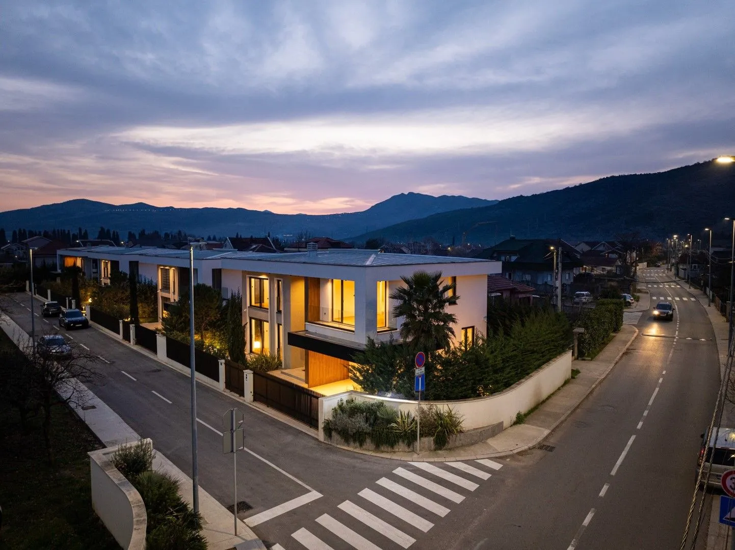 Sale, house, 262m², Gornja Gorica, Podgorica
