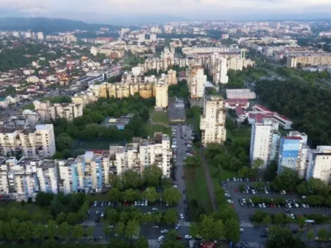 Prodaja, trosoban stan, 93m2, Blok 5, Podgorica