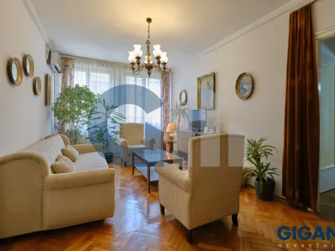 Sale, two bedroom apartment, 63m², Vračar, Šid