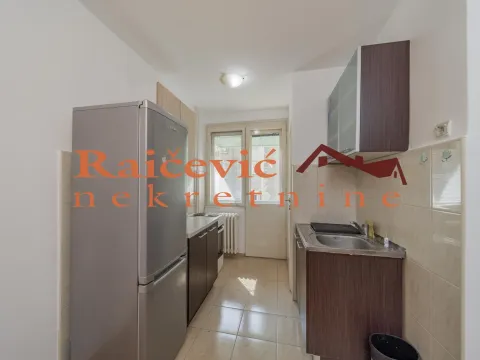 Prodaja, jednosoban stan, 38m², Kalenić Pijaca, Vračar Sve Podlokacije - image 9