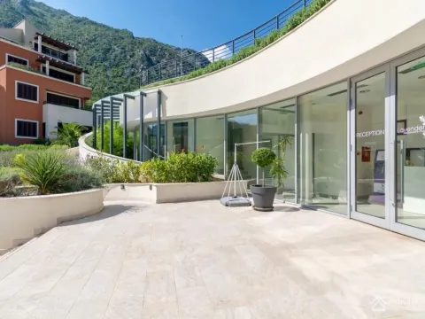 Prodaja, trosoban stan, 97m², Morinj, Kotor - image 15