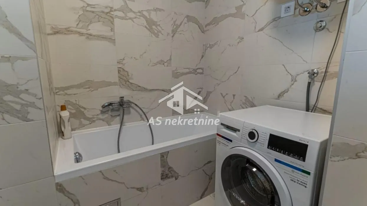 Izdavanje, dvosoban stan, 49m², Fon (Fon - Bilećka), Voždovac Sve Podlokacije