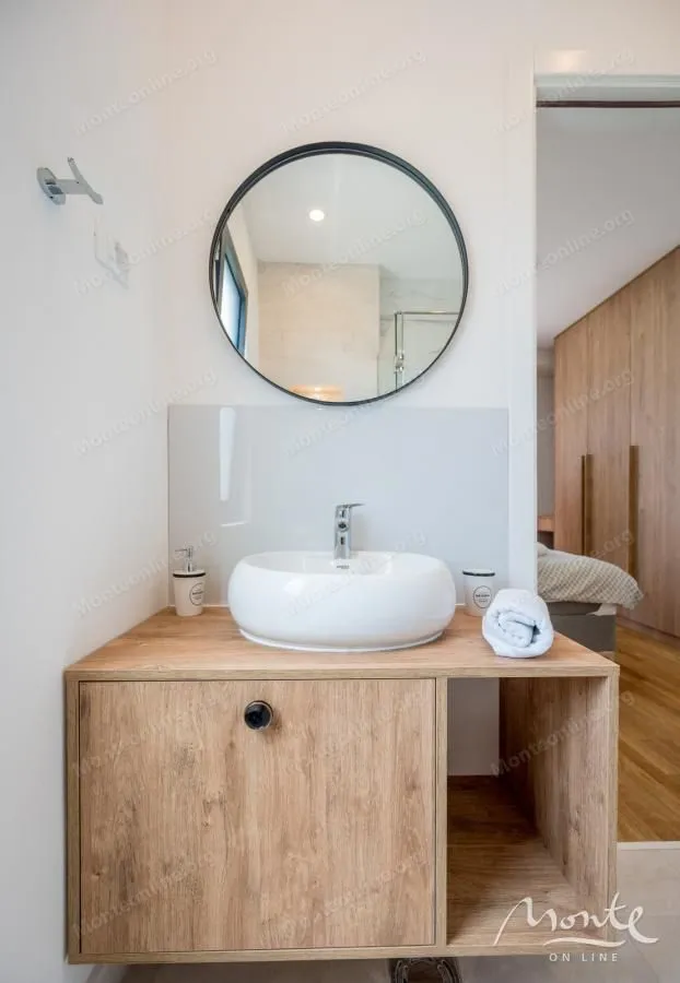 Prodaja, kuća, 250m², Mrčevac, Tivat