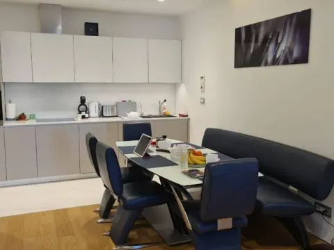 Sale, one bedroom apartment, 100m², Budva, Crna Gora - image 2