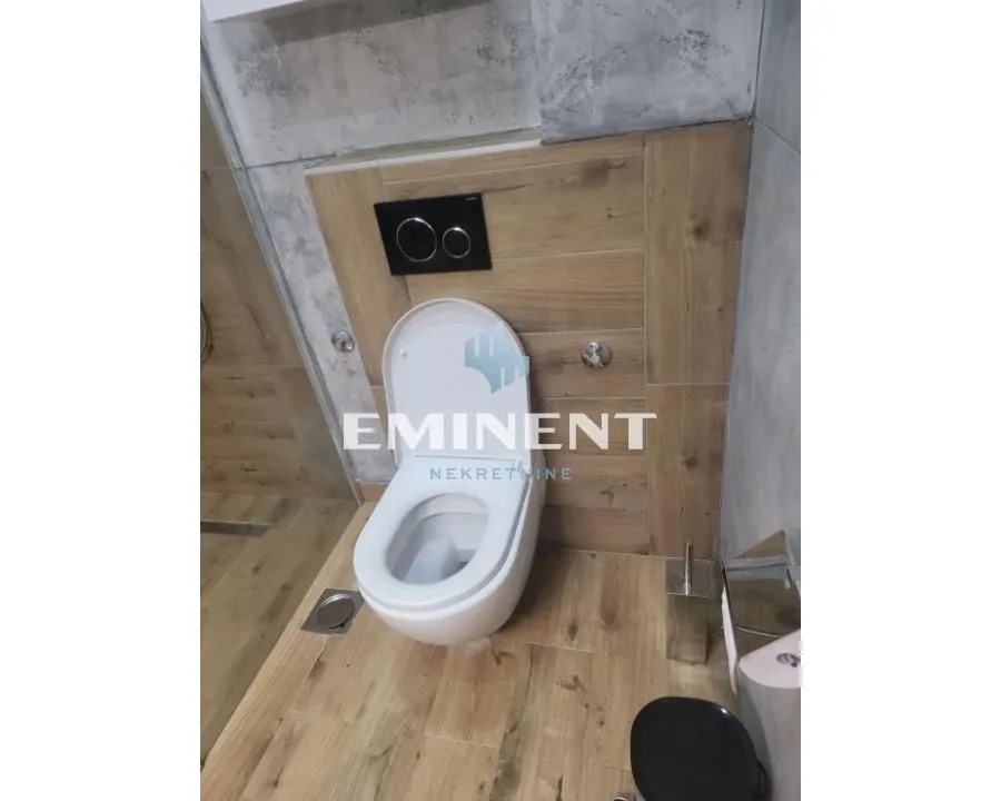 Rent, four bedroom apartment, 100m², Cvetni Trg, Vračar Sve Podlokacije
