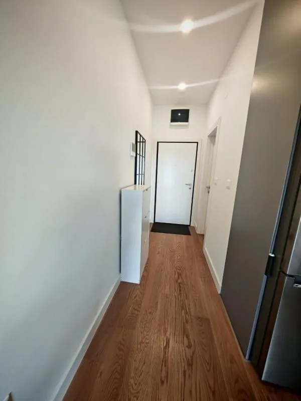 Prodaja, garsonjera, 33m², Bečići, Budva
