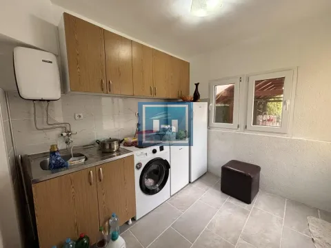 Prodaja, kuća, 181m², Kajsijar, Jagodina - image 17