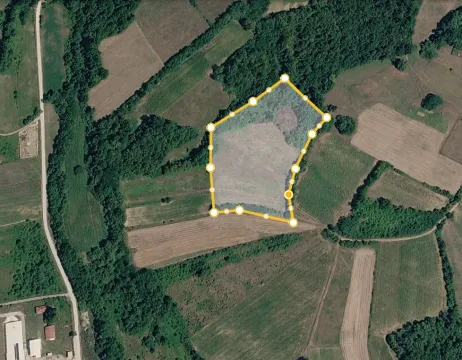Satelitski snimak zemljišta sa označenim granicama parcele. - image 4