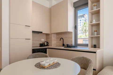 Rent, one bedroom apartment, 51m², Bečići, Budva - image 16