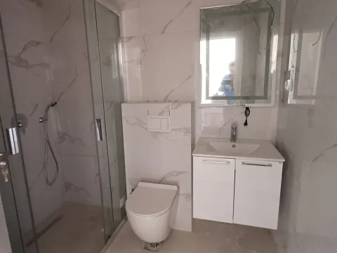 Prodaja, jednosoban stan, 48m², Pinješ, Ulcinj - image 8