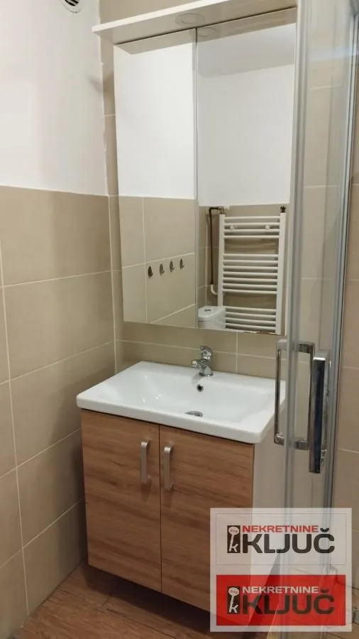 Prodaja, dvosoban stan, 54m², Bulevar Oslobodjenja, Novi Sad Sve Podlokacije