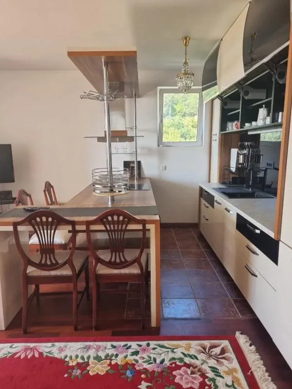 Sale, two bedroom apartment, 75m², Petrovac, Budva