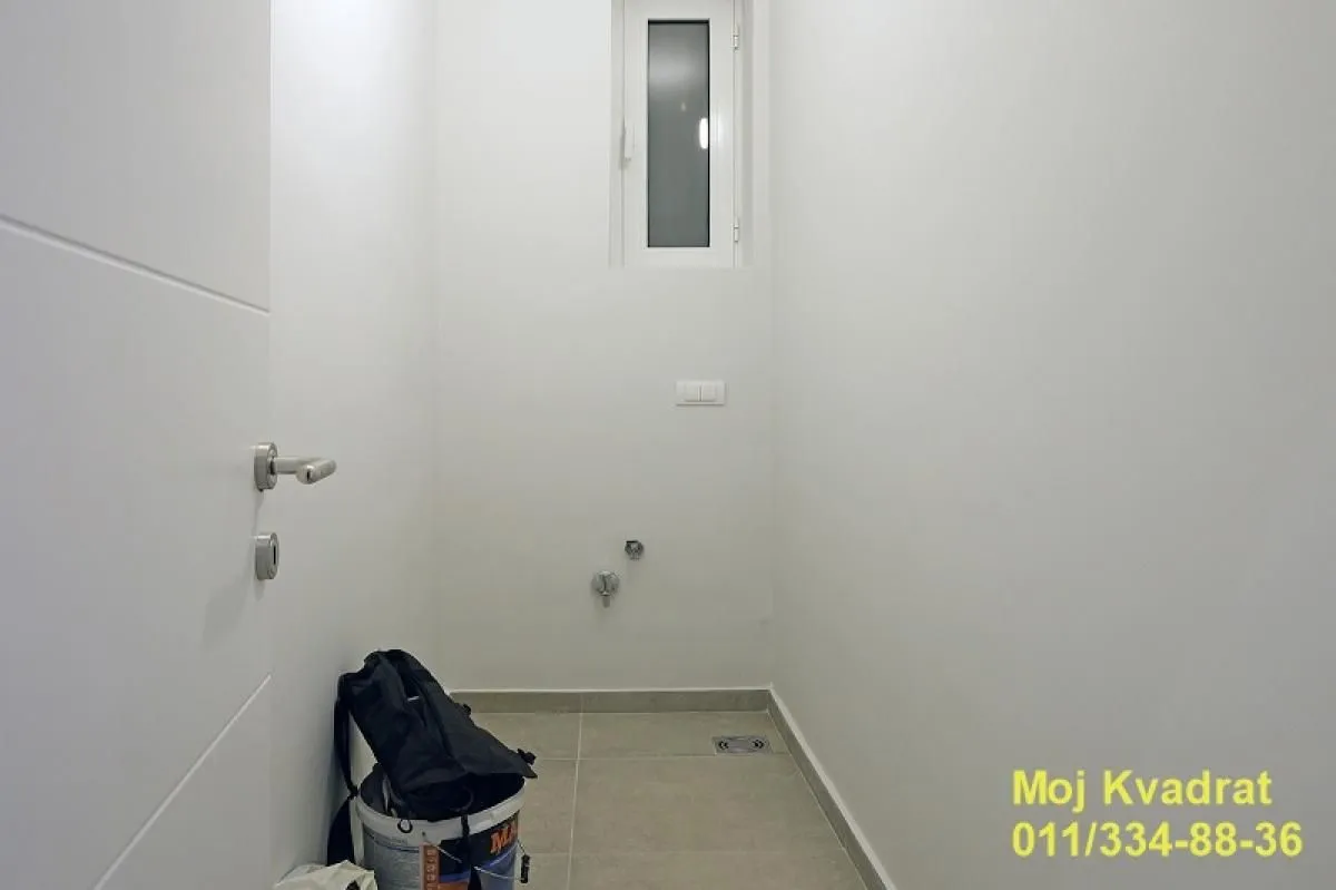 Izdavanje, dvosoban stan, 53m², Obilićev Venac, Beograd