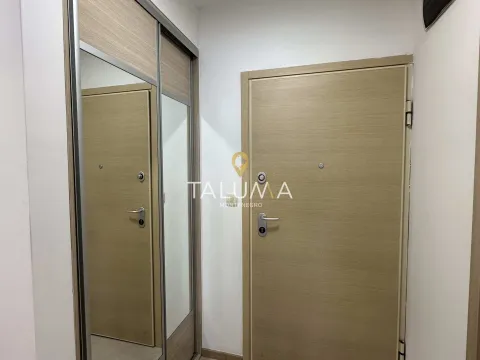 Rent, two bedroom apartment, 71m², City Kvart, Podgorica - image 2