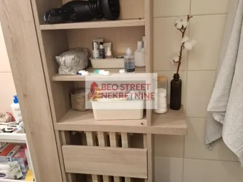 Izdavanje, jednosoban stan, 45m², Kalenić Pijaca, Vračar Sve Podlokacije - image 8