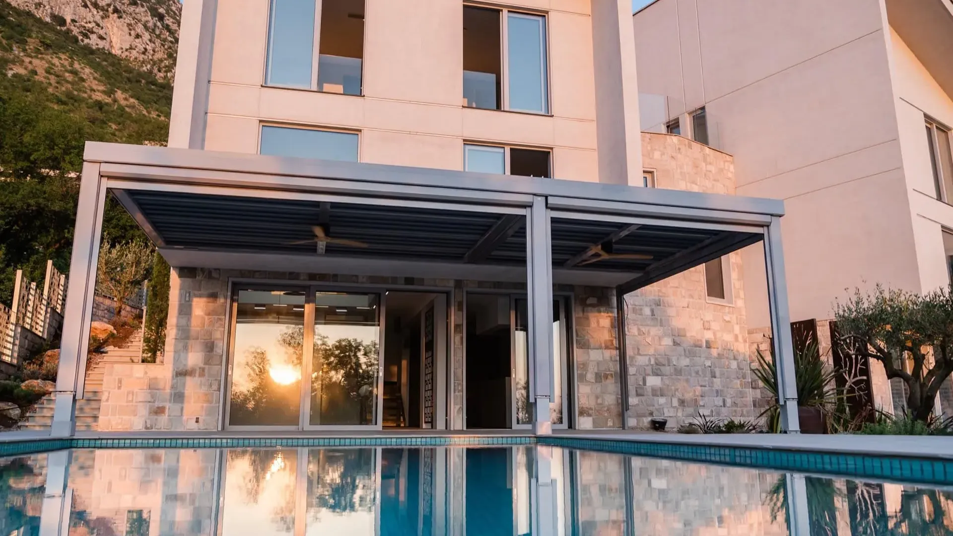 Sale, house, 230m², Blizikuće, Budva