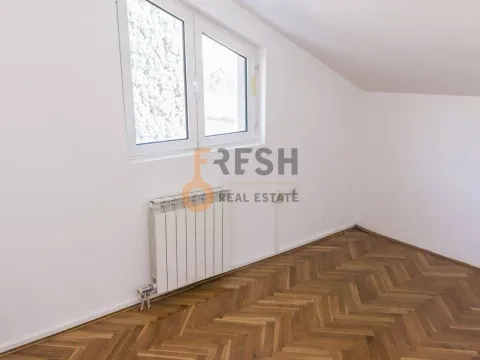 Izdavanje, kuća, 500m², Ostalo, Podgorica - image 12