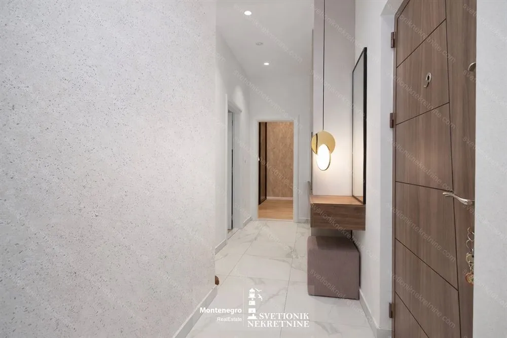 Prodaja, trosoban stan, 95m², Topla, Herceg Novi