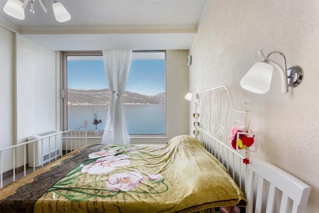 Prodaja, kuća, 240m², Krašići, Tivat