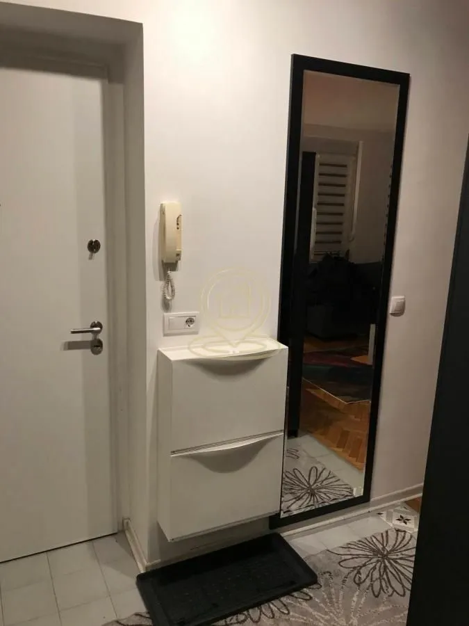Rent, one bedroom apartment, 37m², Stari Grad, Beograd