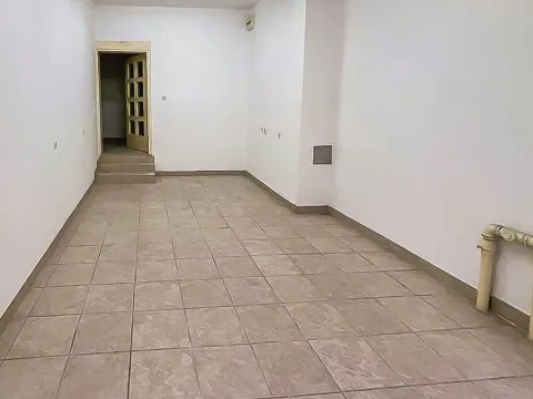 Izdavanje, poslovni prostor, 32m², Malo Brdo, Podgorica - image 3