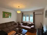 Izdavanje, jednosoban stan, 55m², Centar, Cetinje - image 1