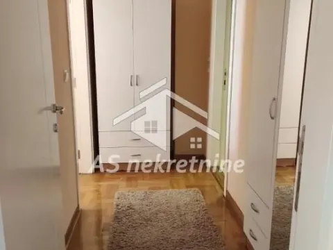 Izdavanje, trosoban stan, 80m², Lion, Zvezdara Sve Podlokacije - image 16