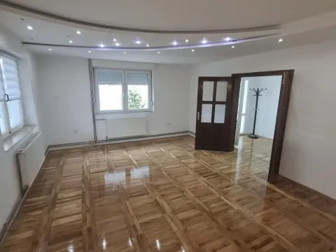 Izdavanje, trosoban stan, 100m², Veternička rampa, Novi Sad Sve Podlokacije - image 2