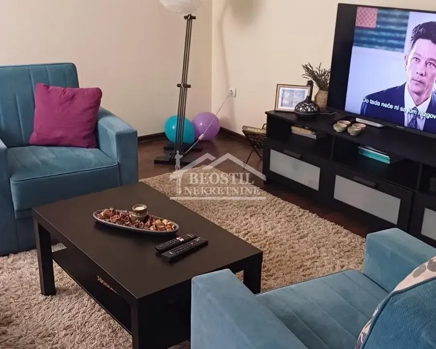 Prodaja, kuća, 21m², Zemun Centar, Zemun Sve Podlokacije