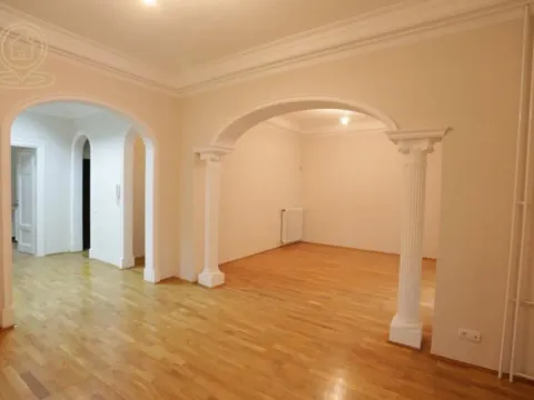 Rent, office space, 360m², Voždovac Sve Podlokacije, Beograd - image 4