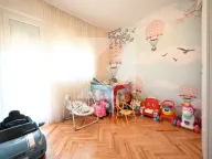 Sale, house, 200m², Zelenika, Podgorica - image 8
