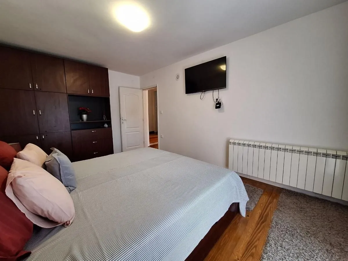 Sale, house, 253m², Banja Vrdnik, Irig