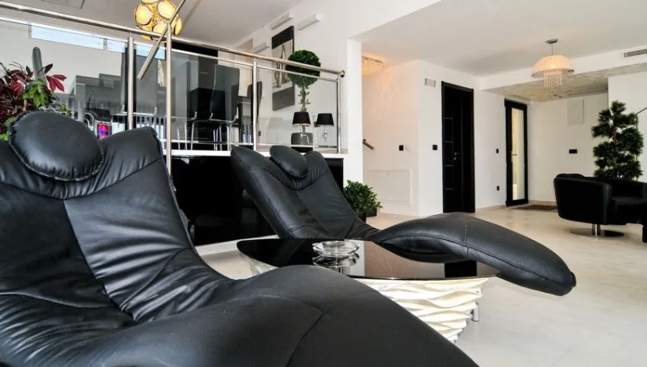 Prodaja, kuća, 396m², Tivat, Crna Gora