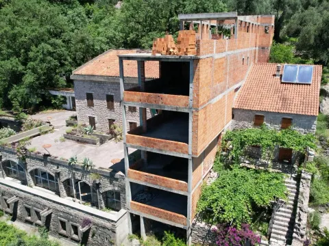 Prodaja, kuća, 500m², Petrovac, Budva - image 8