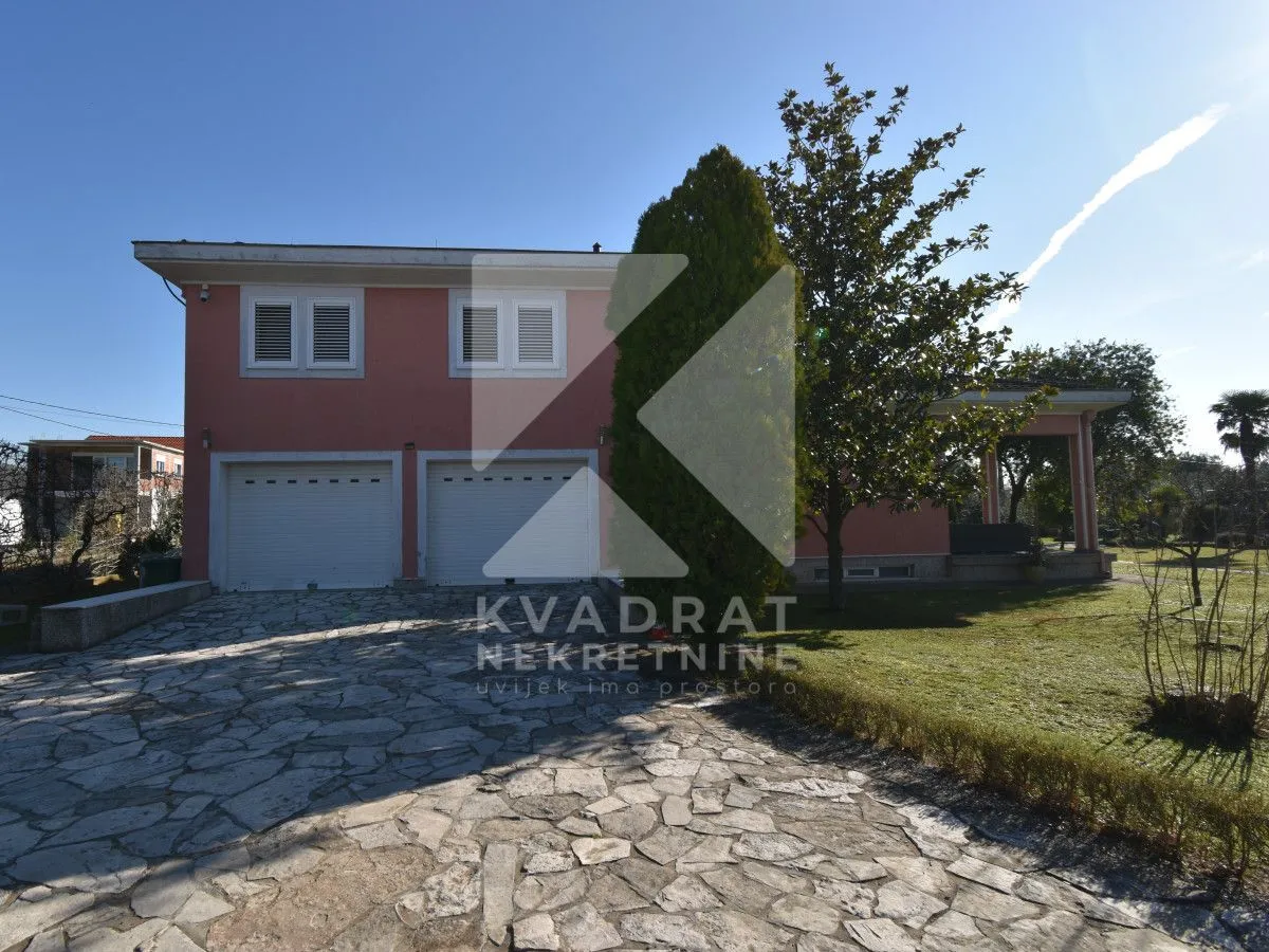 Rent, house, 300m², Donja Gorica, Podgorica