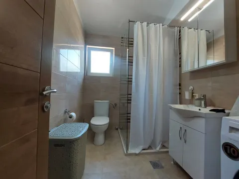 Rent, two bedroom apartment, 100m², Radanovići, Kotor - image 4