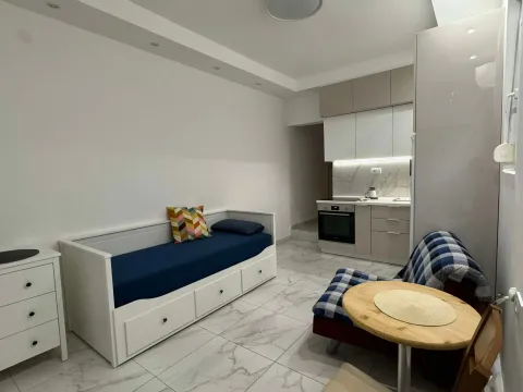 Stan-na-dan, garsonjera, 30m², Stari Aerodrom, Podgorica - image 10