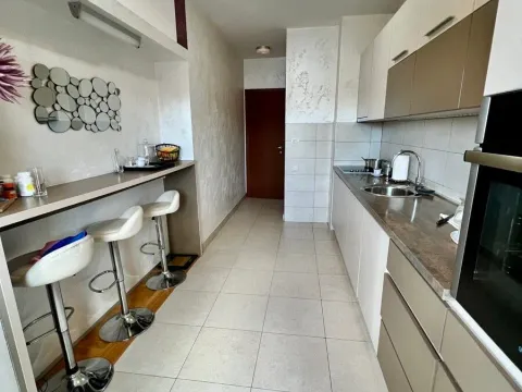 Prodaja, trosoban stan, 119m², City Kvart, Podgorica - image 4