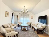 Izdavanje, stan, 100m², Gornja Gorica, Podgorica - image 1