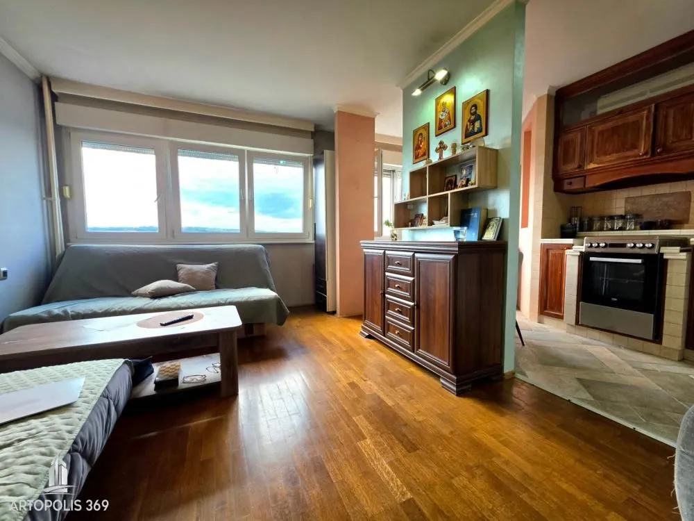 Sale, two bedroom apartment, 66m², Kanarevo Brdo, Beograd